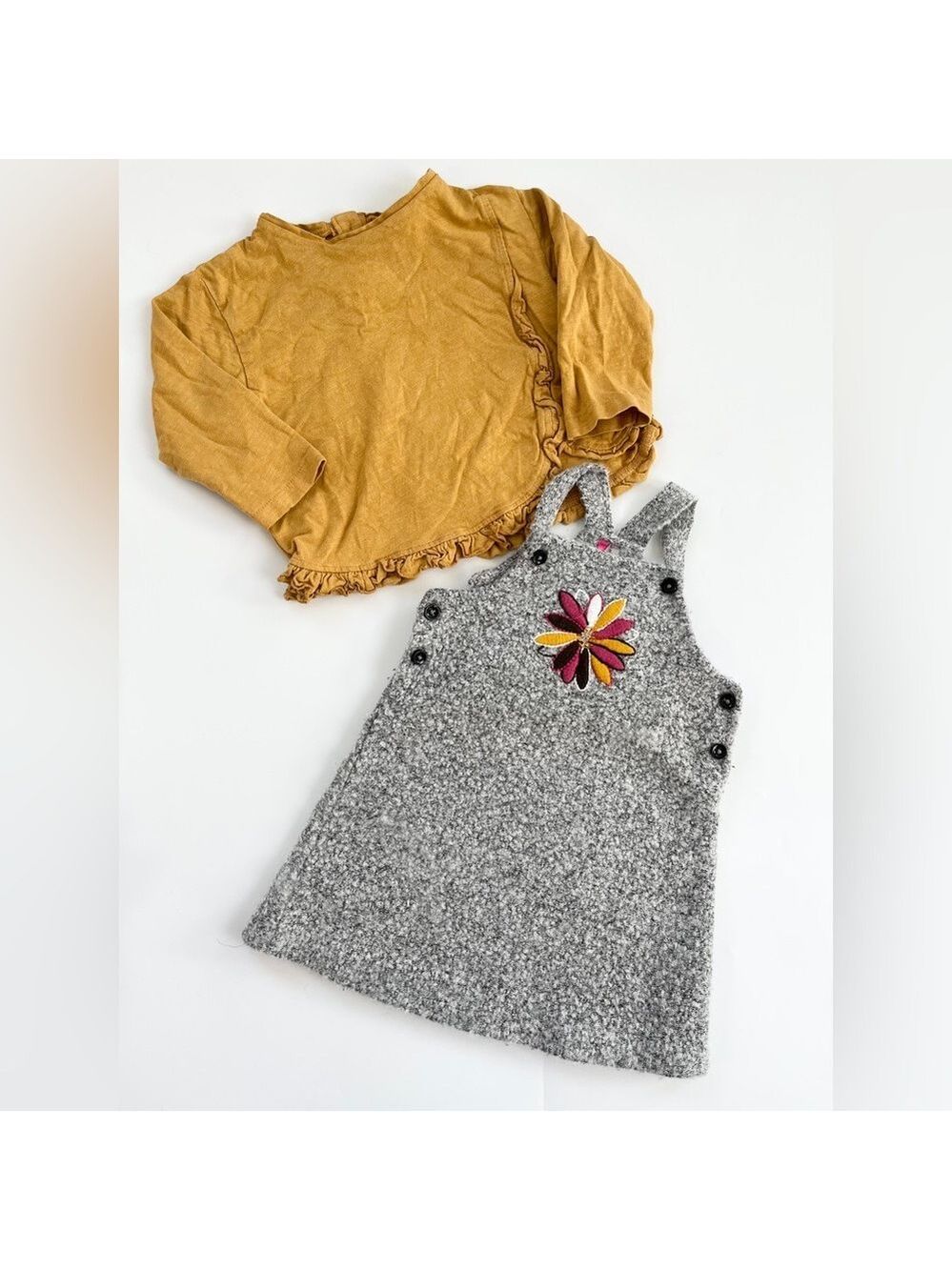 🩵4/$20 Zara 12m Yellow Long Sleeve‎ Top and Gray Knit Dress Embroidered Flower